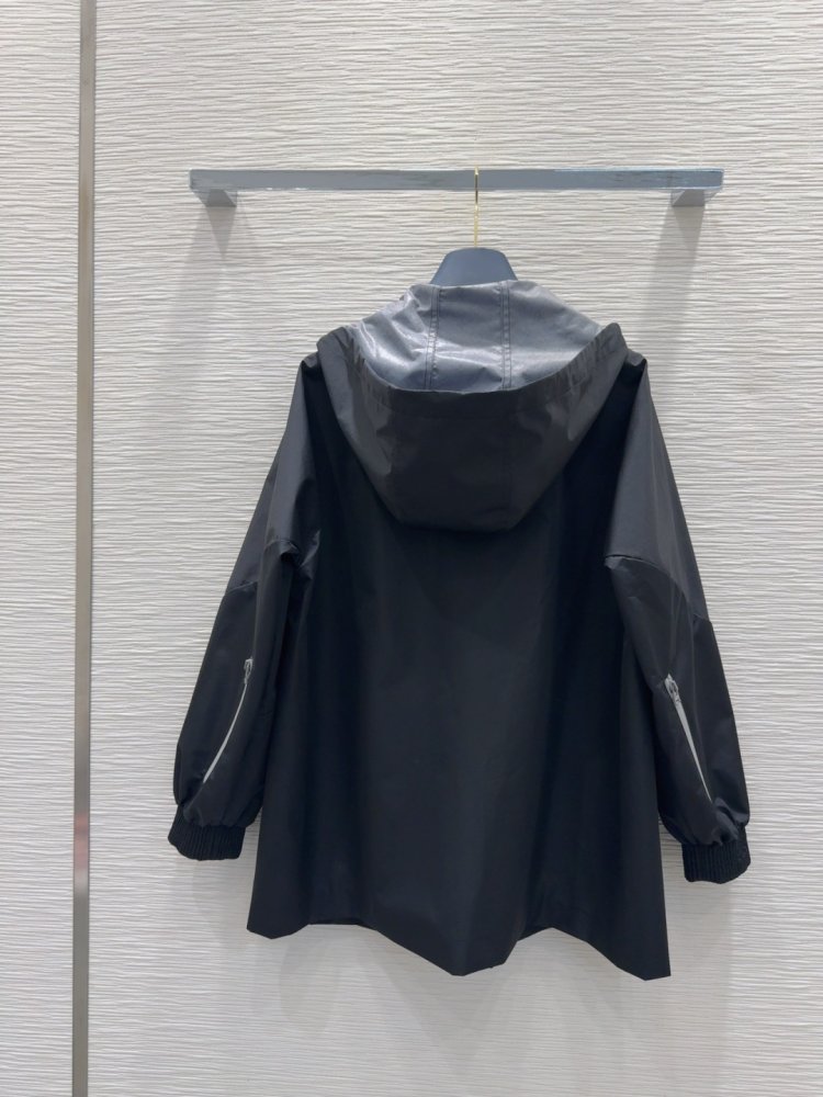 Куртка женская фото 9