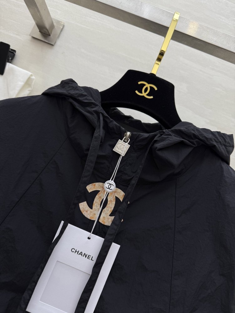 Куртка женская фото 9