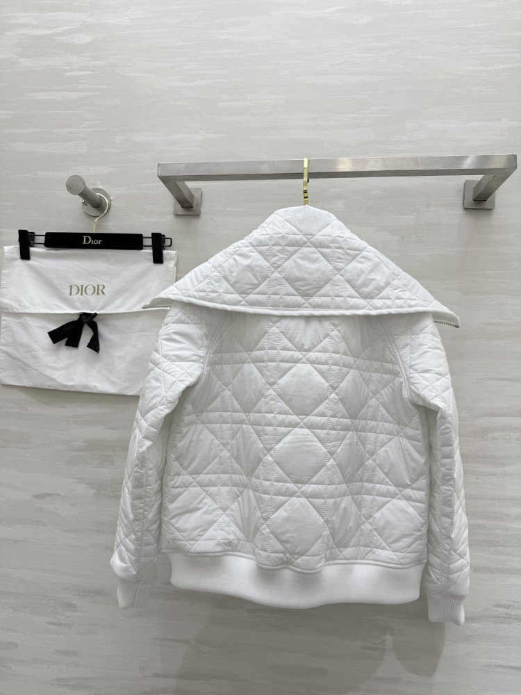 Куртка жіноча фото 9