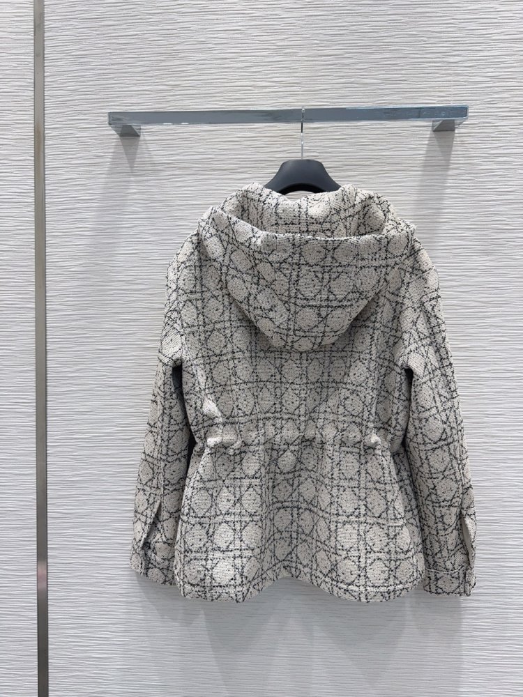 Куртка жіноча фото 9