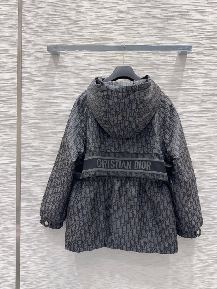 Куртка жіноча фото 9