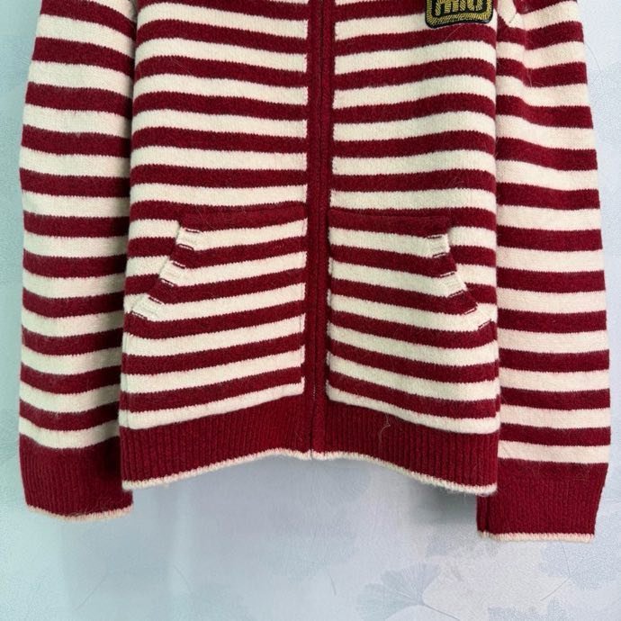 Куртка жіноча фото 9