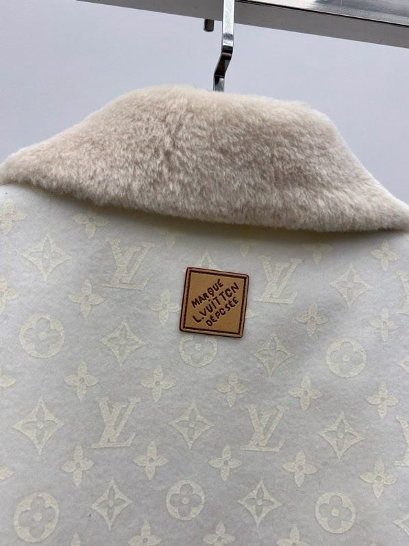 Jacket women's фото 9