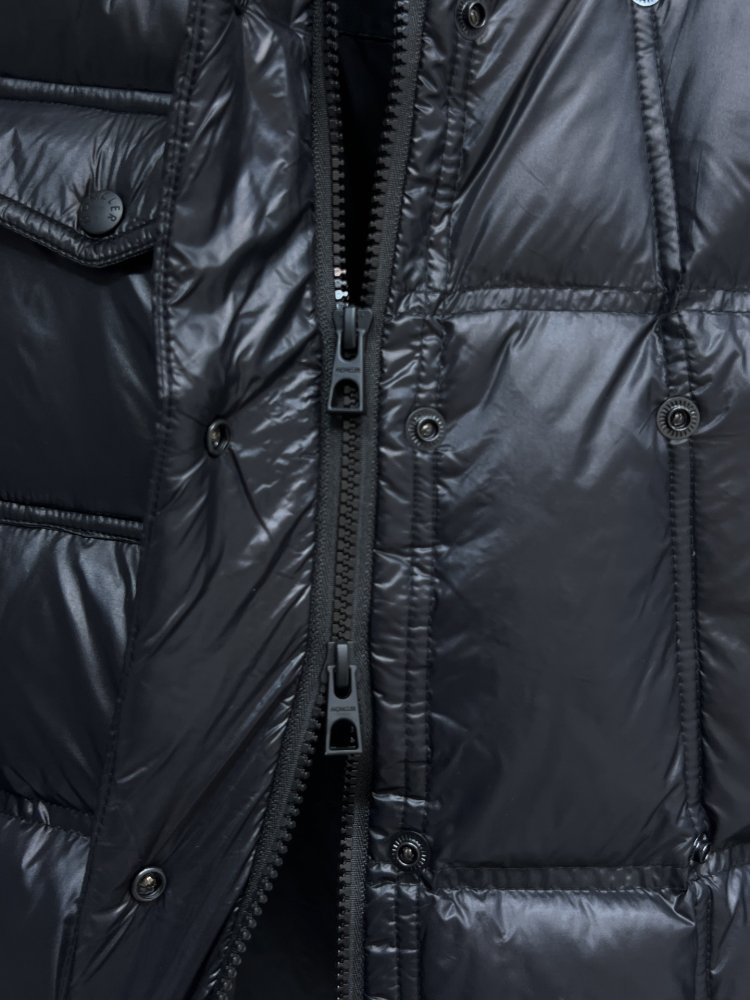 Куртка зимняя с капюшоном фото 3