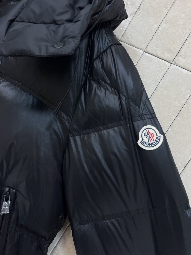 Куртка зимняя с капюшоном фото 5