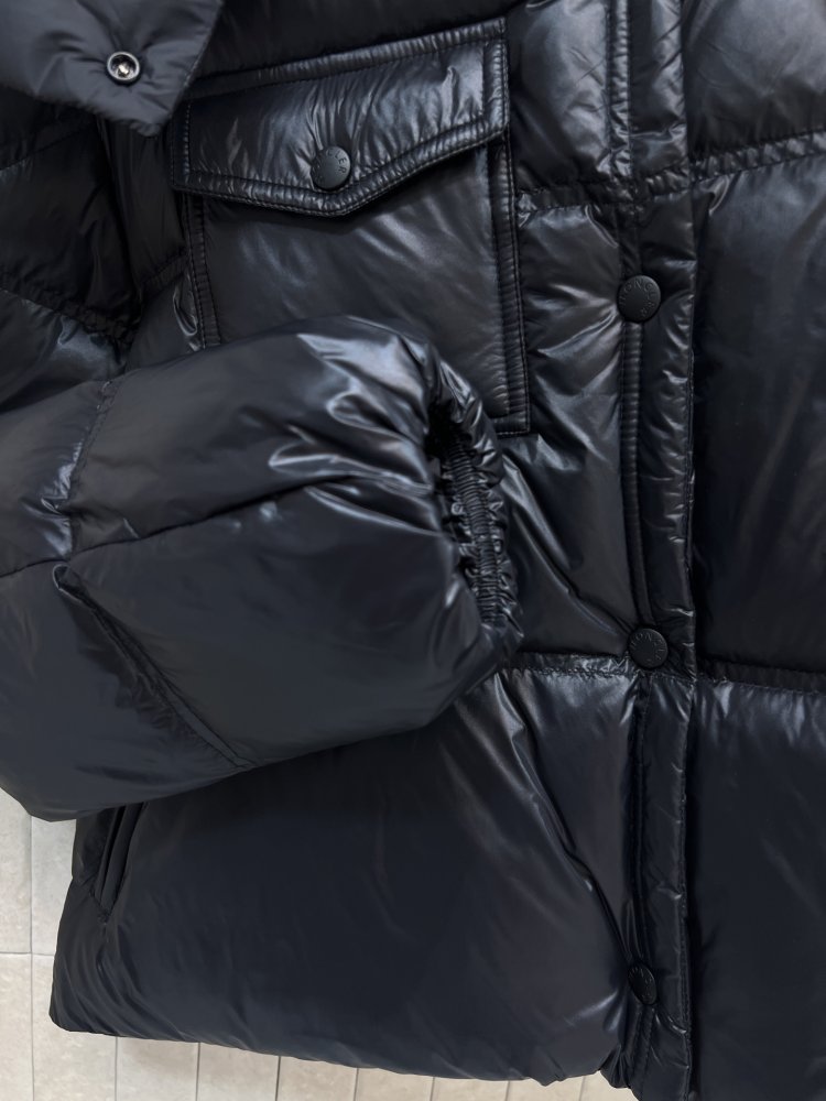 Куртка зимняя с капюшоном фото 6