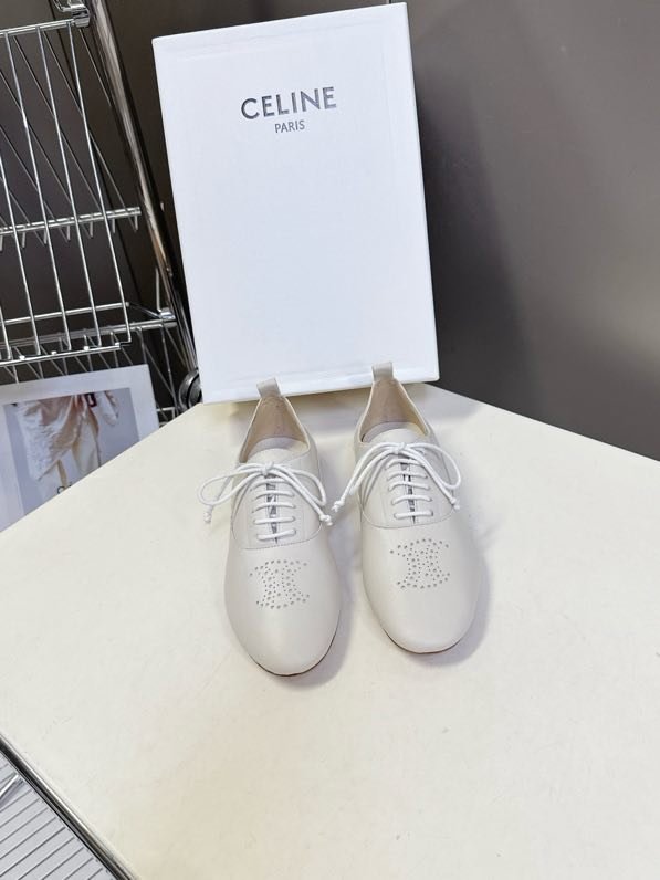 Кжаные туфли на шнуровке женские фото 4