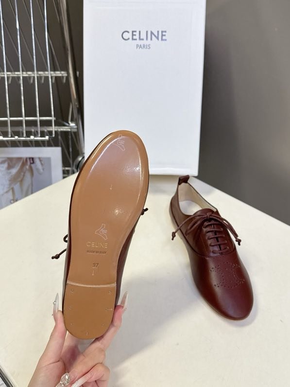 Кжаные туфлі на шнурівці жіночі фото 6