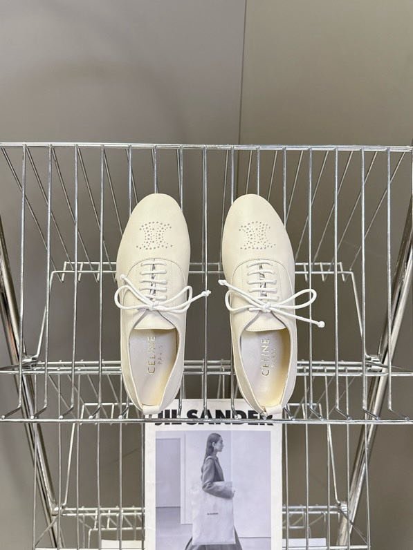 Кжаные туфли на шнуровке женские фото 6