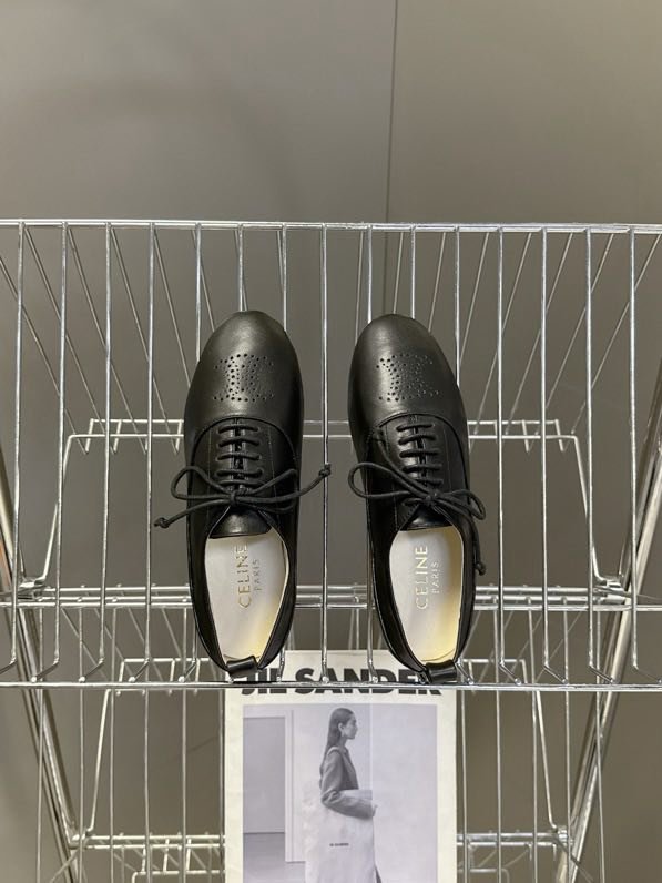 Кжаные туфли на шнуровке женские фото 8