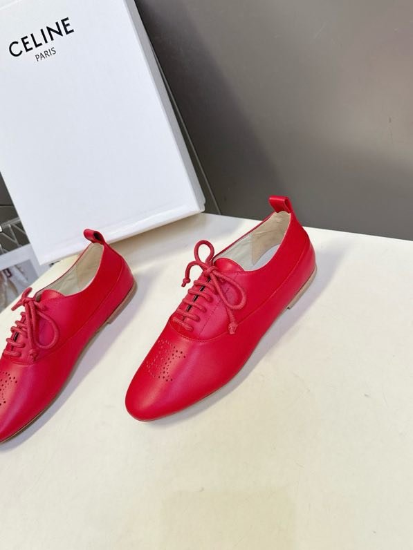 Шкіряні туфлі на шнурівці жіночі фото 9