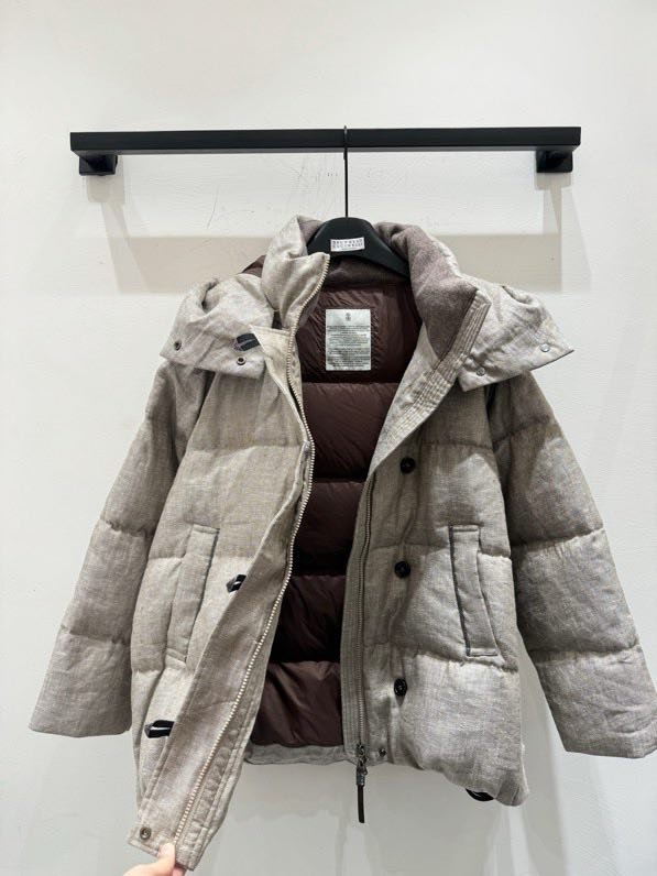 Льняная куртка пуховик с воротником стойкой и капюшоном фото 8