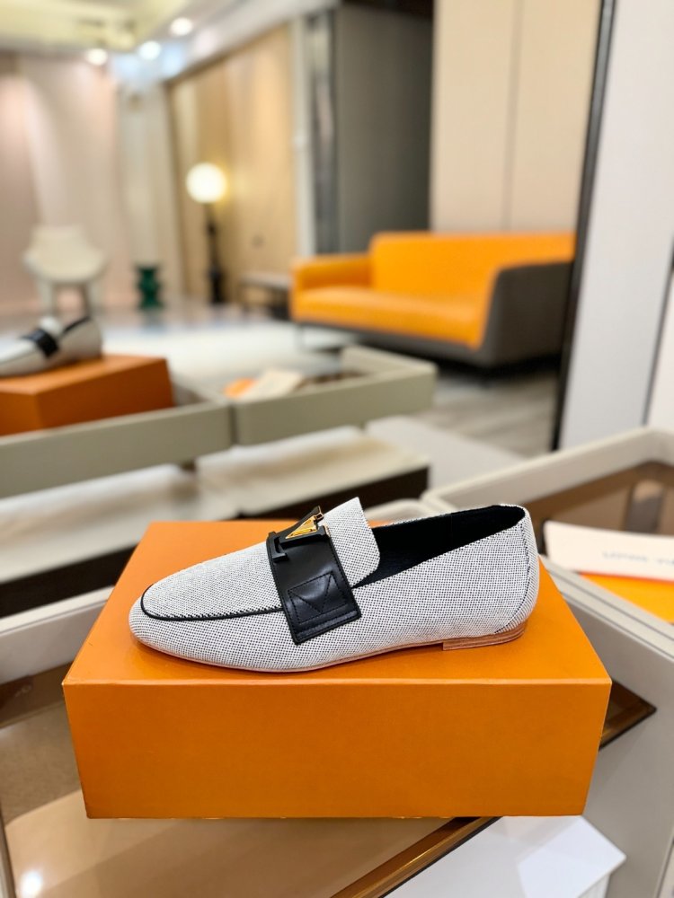 Лоферы of textiles from contrast leather insert and gold logo фото 2