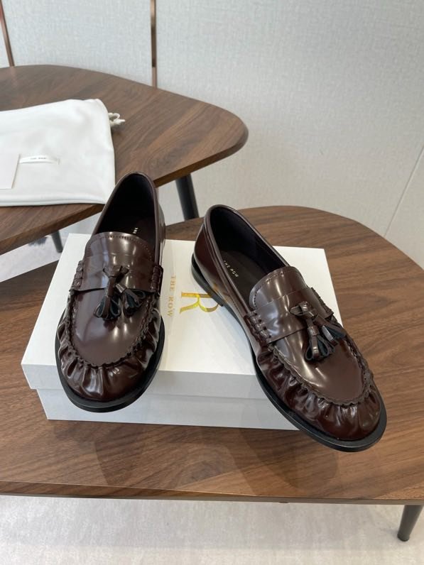 Лоферы кожаные с плиссировкой фото 2