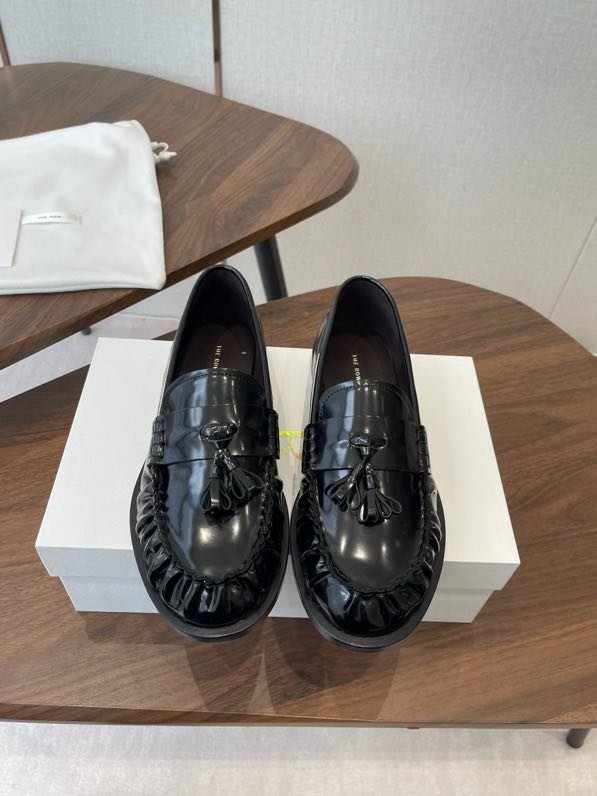 Лоферы кожаные с плиссировкой фото 5