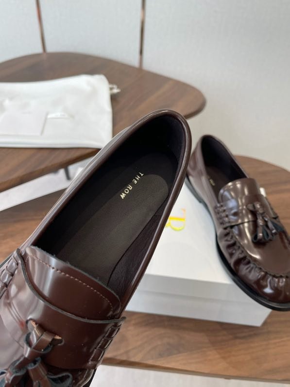 Лоферы кожаные с плиссировкой фото 8