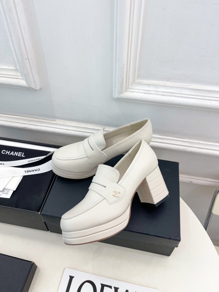 Лоферы leather women's on high heel фото 3