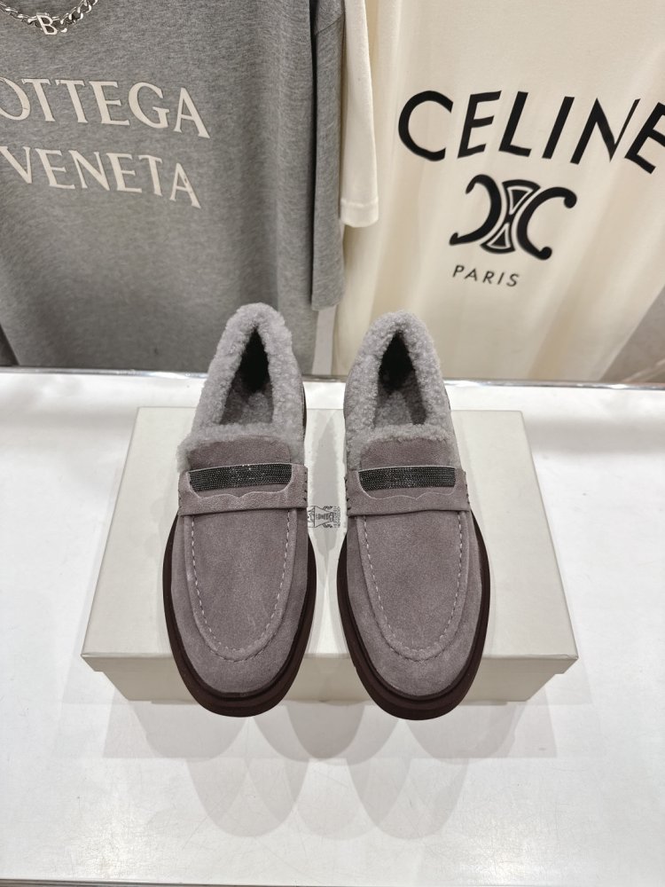 Лоферы шкіряні жіночі