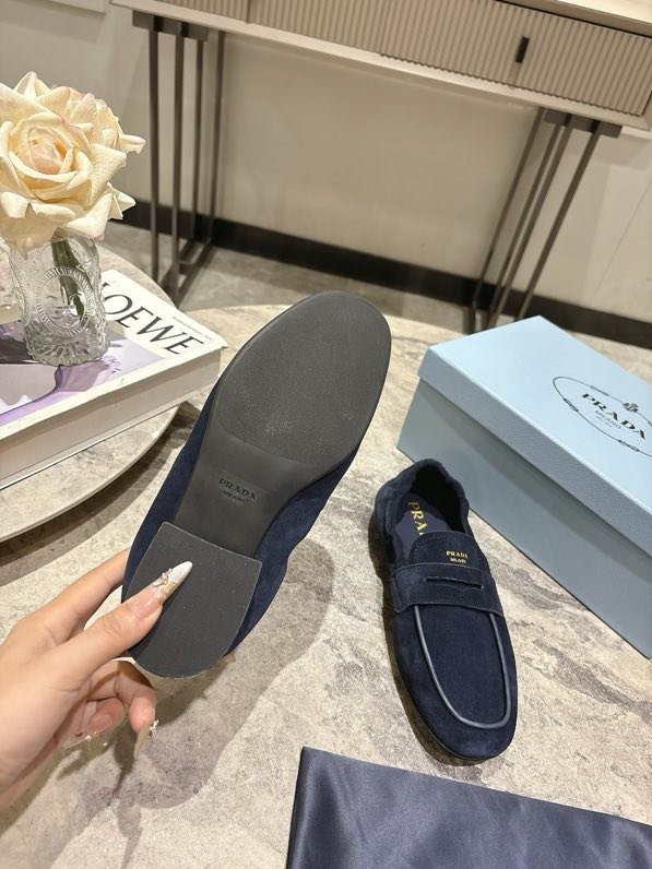 Лоферы кожаные женские фото 2