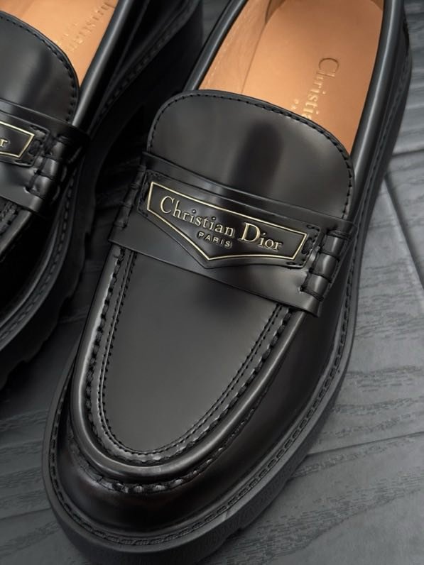 Лоферы шкіряні жіночі фото 2