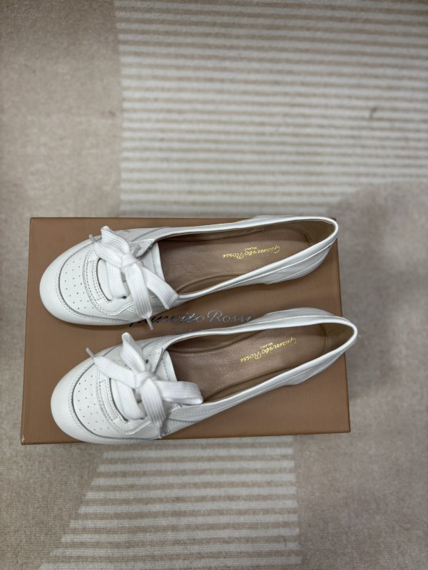 Лоферы кожаные женские фото 2