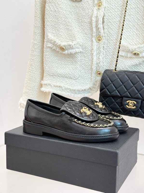 Лоферы шкіряні жіночі фото 3