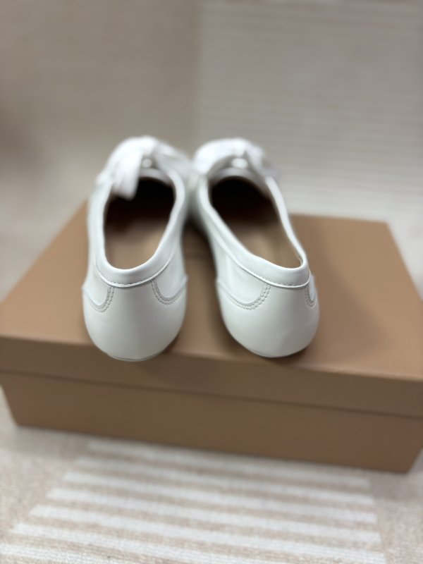 Лоферы кожаные женские фото 3