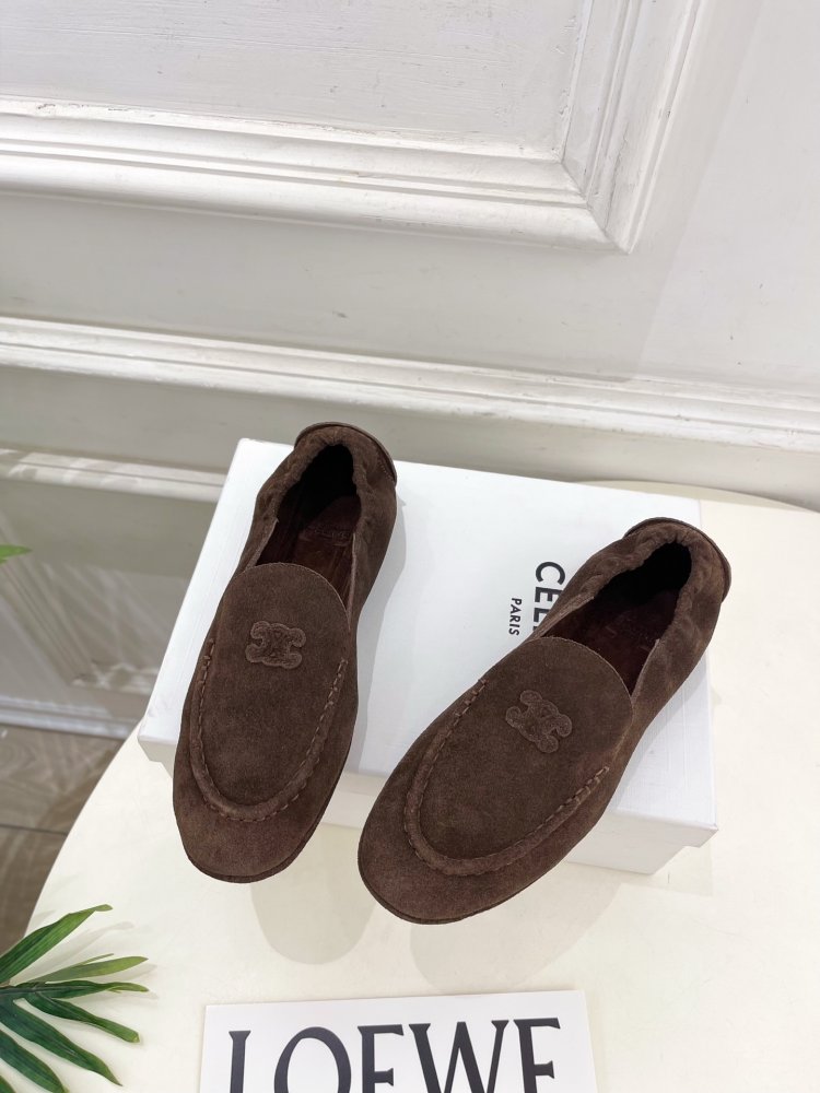 Лоферы кожаные женские фото 4