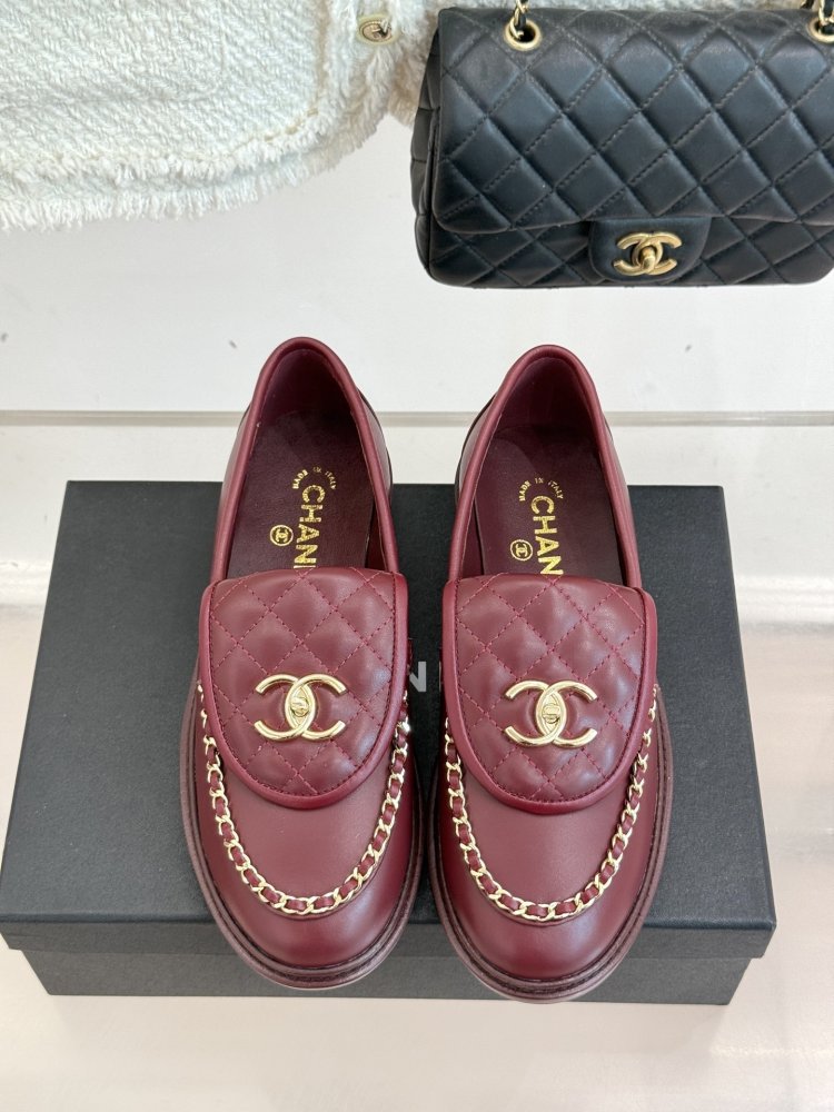 Лоферы кожаные женские фото 4