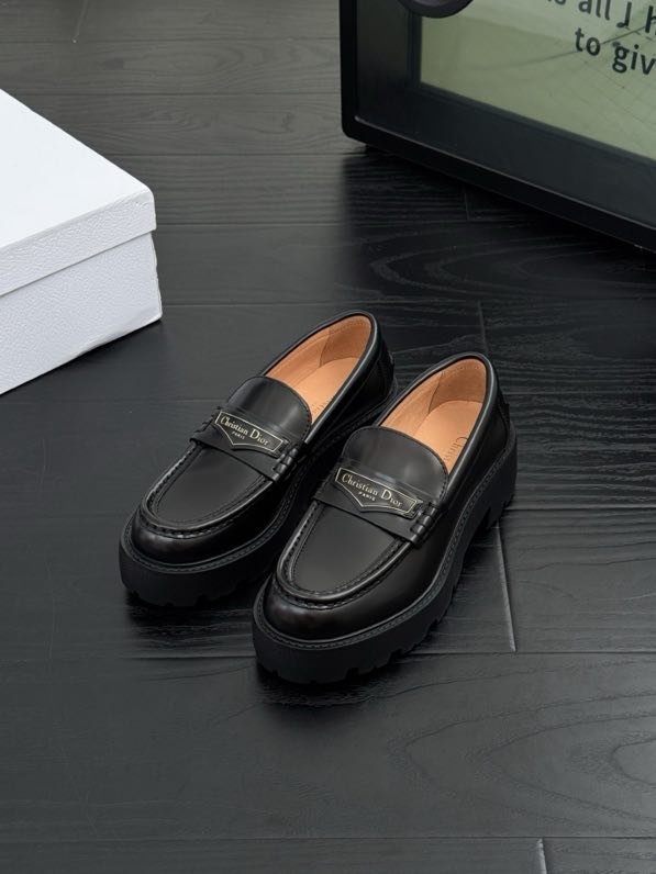 Лоферы шкіряні жіночі фото 4