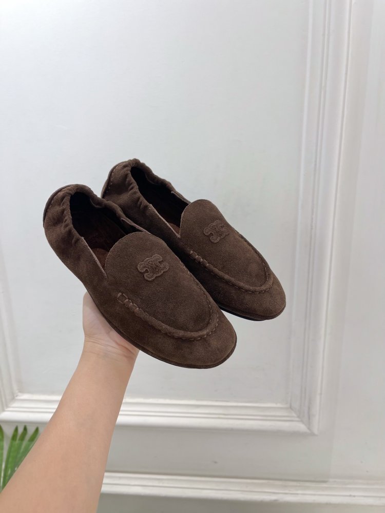 Лоферы кожаные женские фото 5