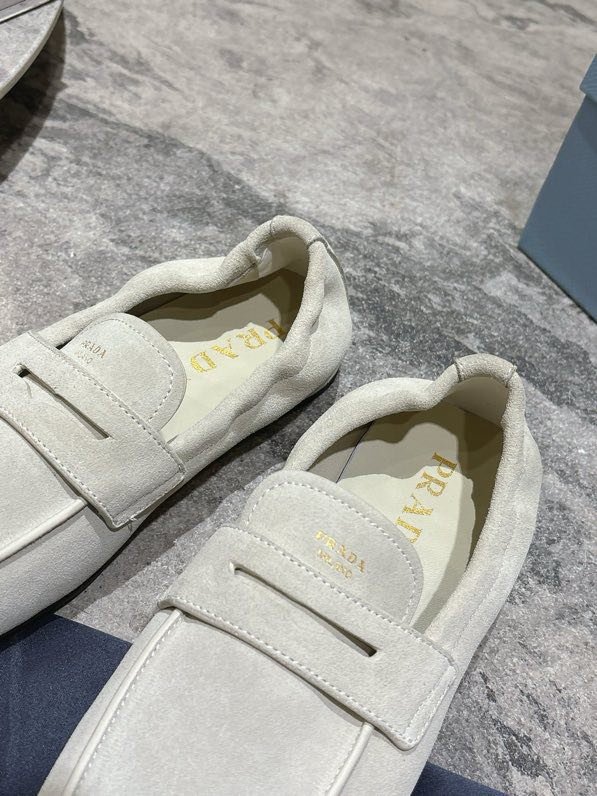 Лоферы кожаные женские фото 6