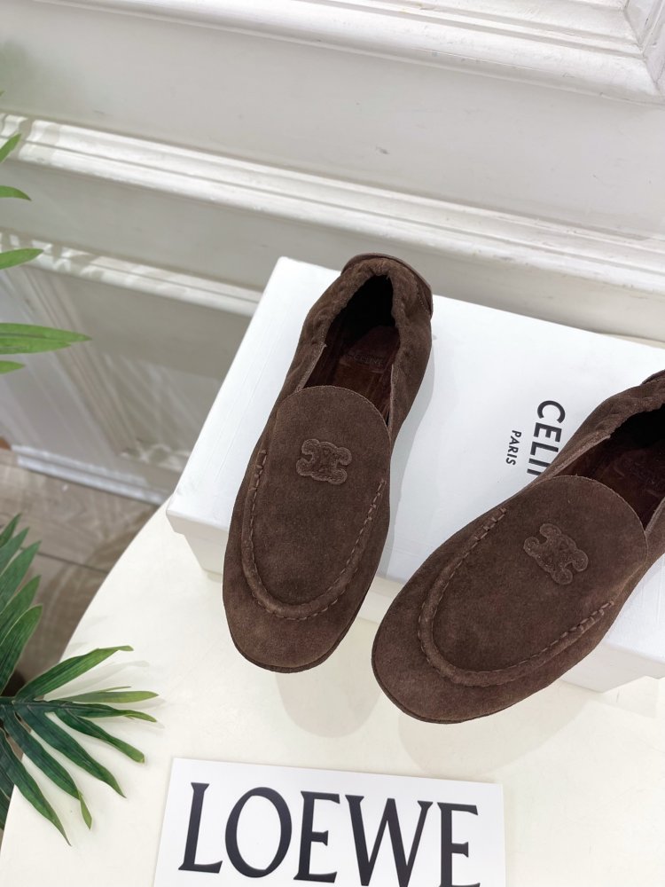 Лоферы кожаные женские фото 6