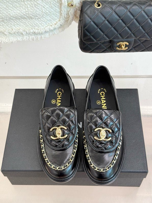 Лоферы шкіряні жіночі фото 6