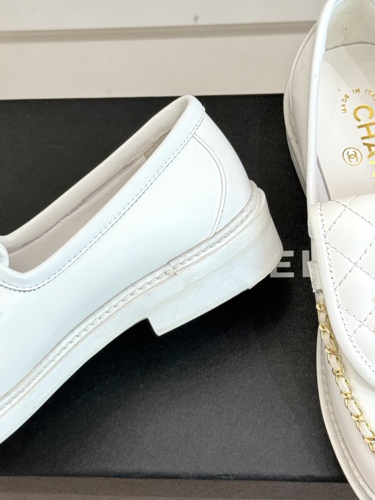 Лоферы шкіряні жіночі фото 6