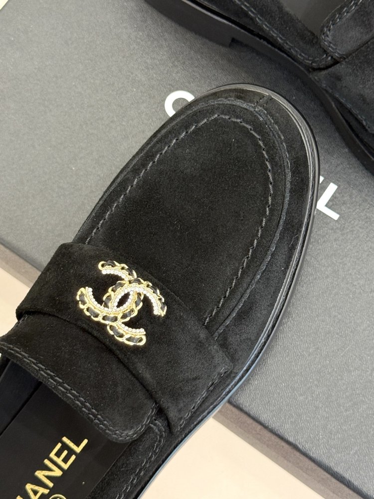 Лоферы шкіряні жіночі фото 7