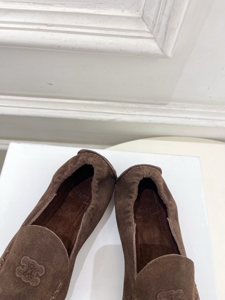 Лоферы кожаные женские фото 8