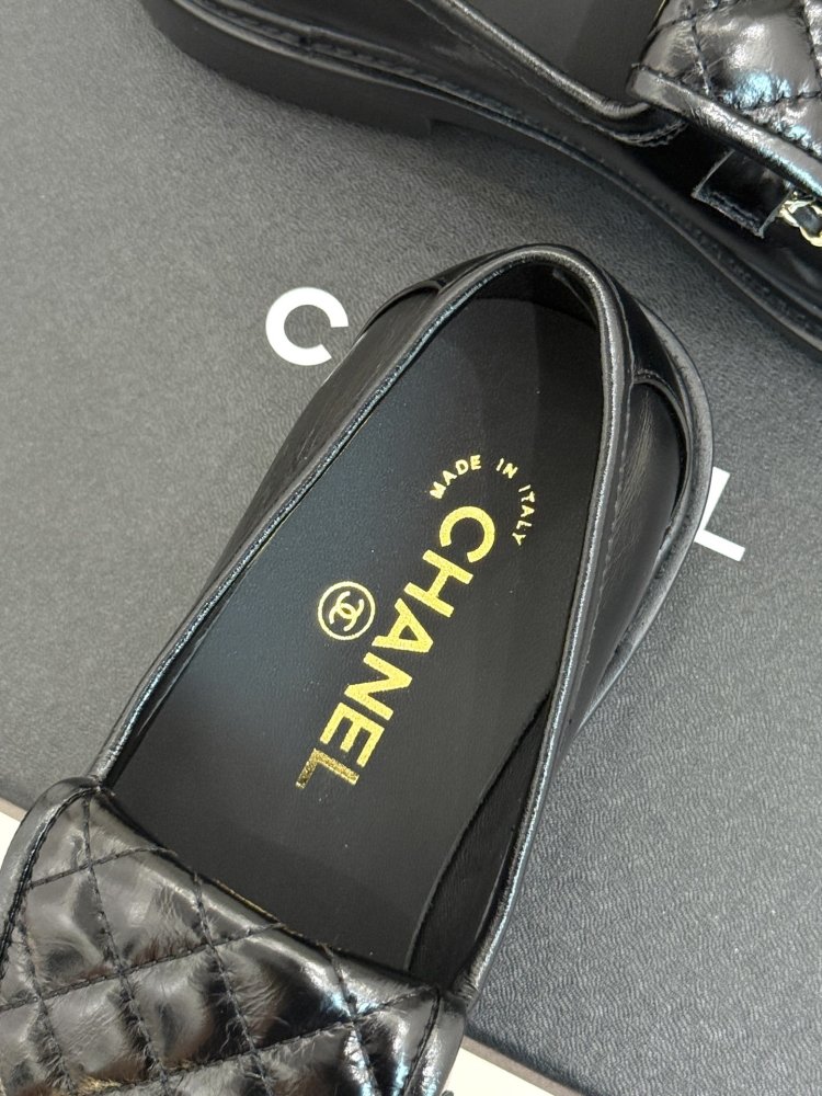 Лоферы шкіряні жіночі фото 8