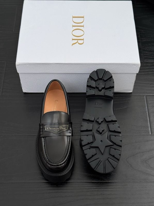 Лоферы шкіряні жіночі фото 8