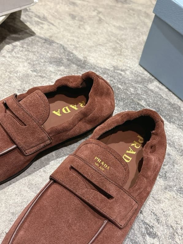 Лоферы кожаные женские фото 9