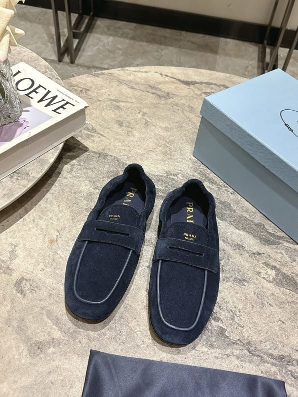 Лоферы кожаные женские фото 9