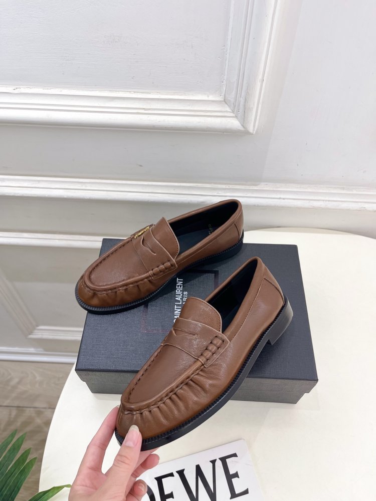 Лоферы LE LOAFER кожаные женские фото 3