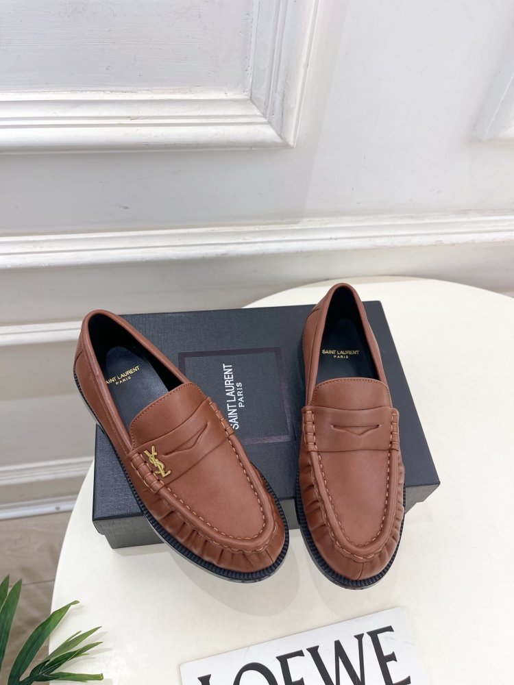 Лоферы LE LOAFER кожаные женские фото 4