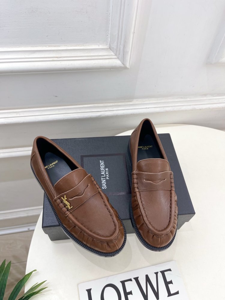 Лоферы LE LOAFER кожаные женские фото 4