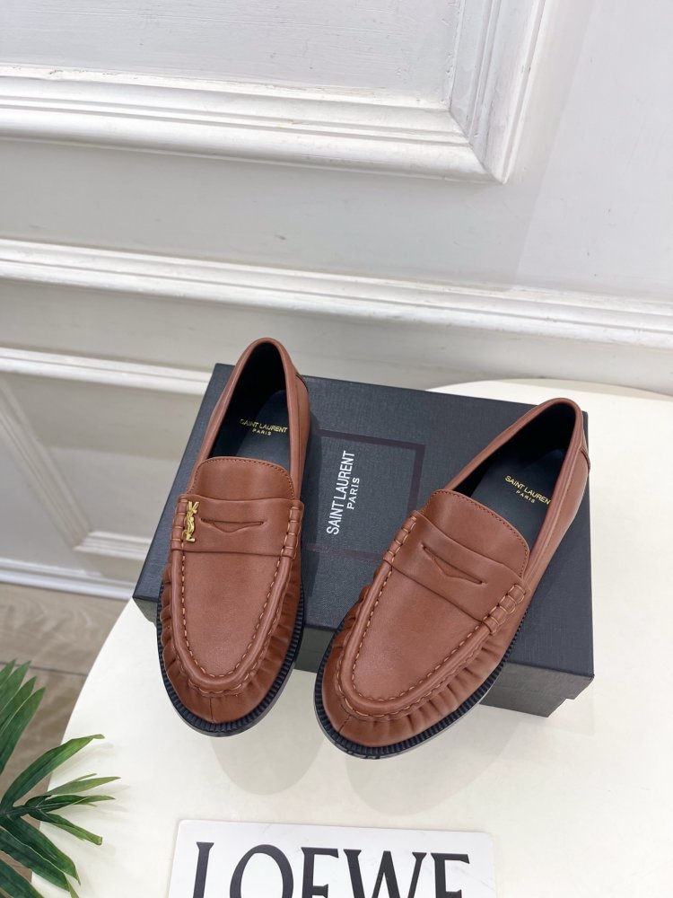 Лоферы LE LOAFER кожаные женские фото 5