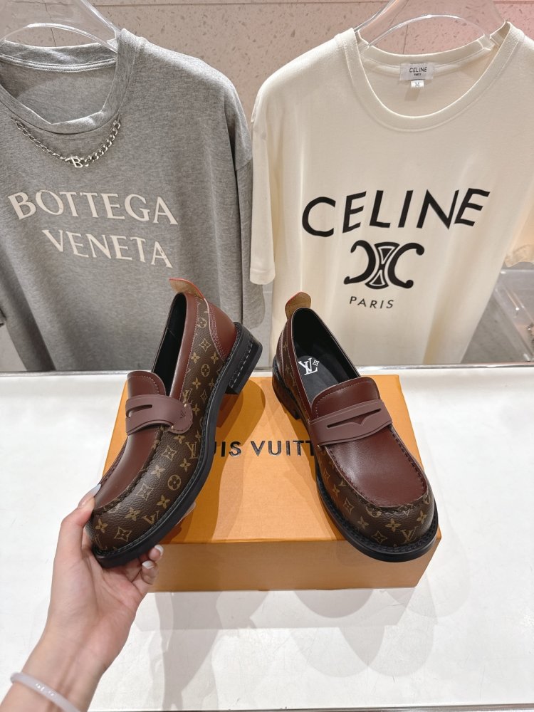 Лоферы LV Donkey женские фото 4