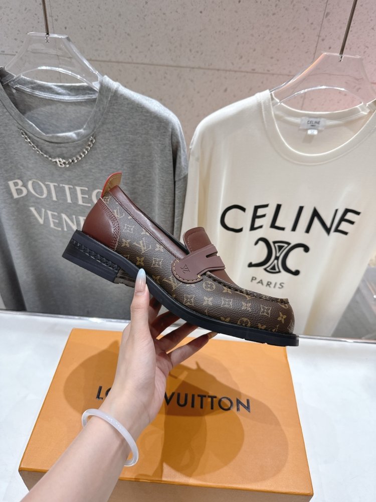 Лоферы LV Donkey женские фото 5