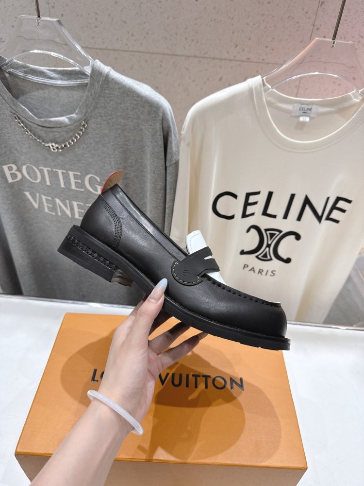 Лоферы LV Donkey женские фото 5