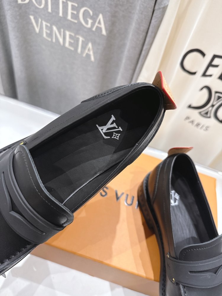 Лоферы LV Donkey женские фото 6