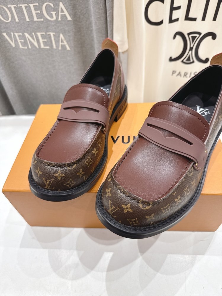 Лоферы LV Donkey женские фото 7